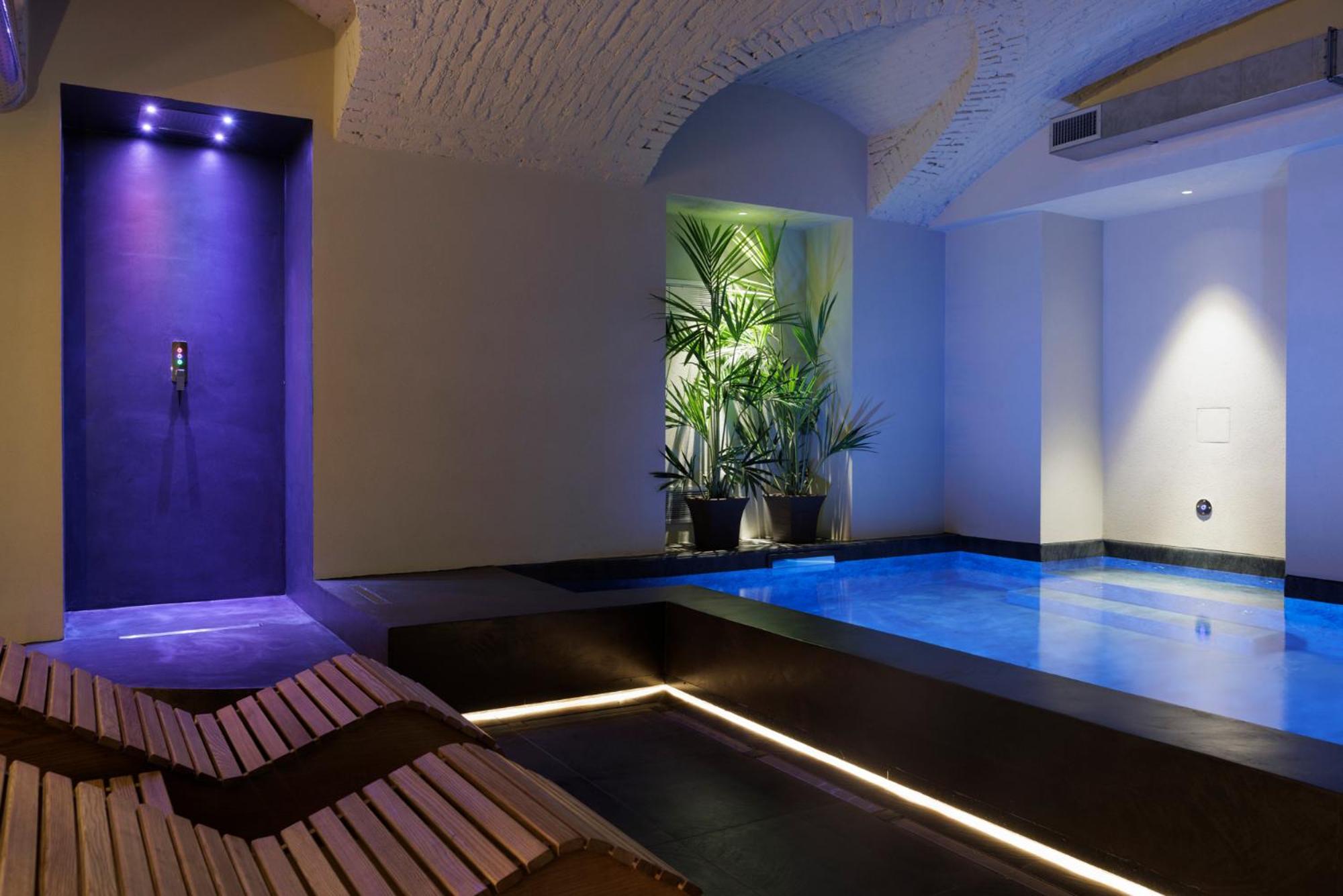 Palazzo Bellezia Luxury Suites & Spa Turin Exteriör bild