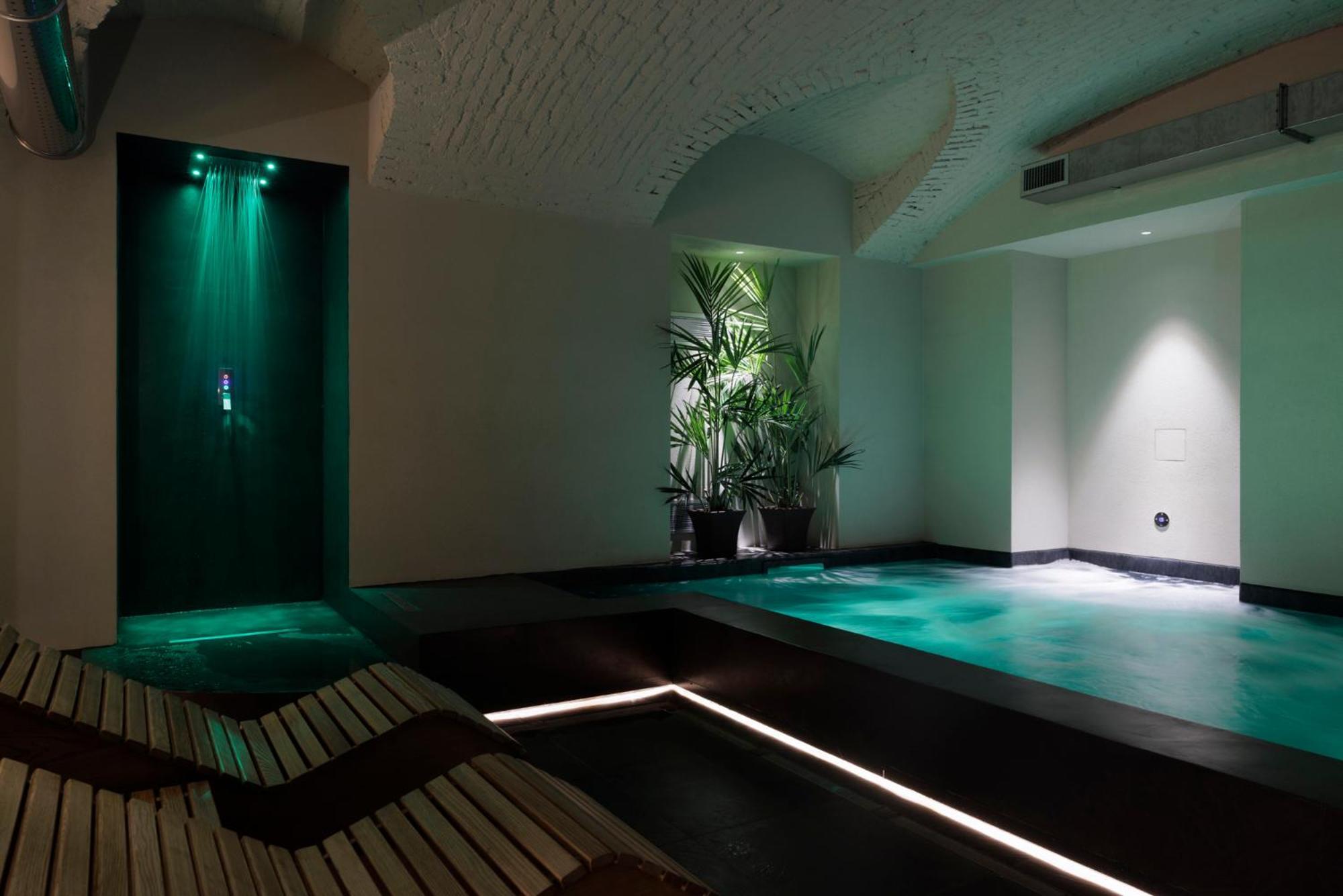 Palazzo Bellezia Luxury Suites & Spa Turin Exteriör bild